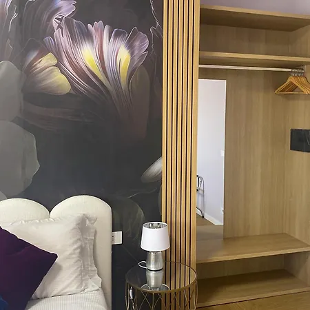 Guest house Bloom Comfort *